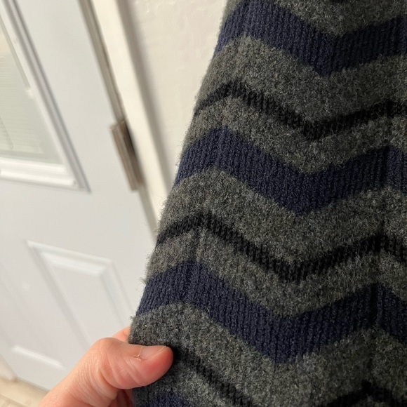 Amina Rubinacci Chevron Longline Button Fromt Cardigan Sweater - Picture 8 of 10